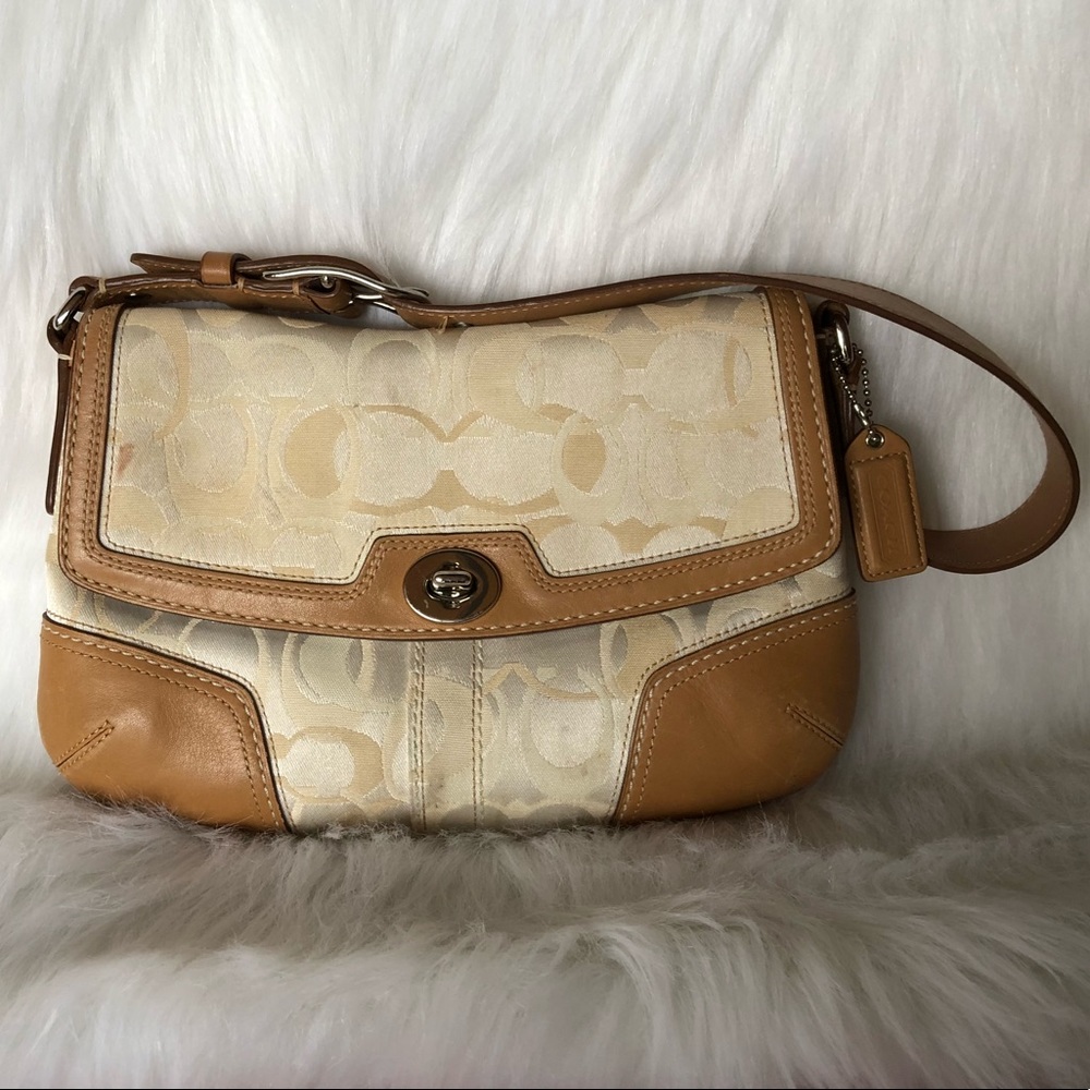 Coach Shoulder Bag 💋